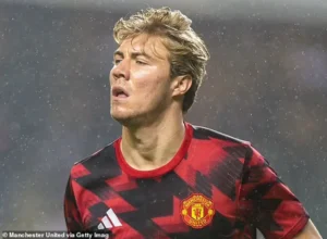 Inter Milan nhắm Rasmus Hojlund; Napoli miệt mài chiêu mộ Nunez